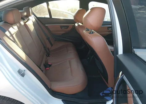 2016 BMW 328I xDrive z USA, uszkodzony, nr VIN WBA8E3G50GNT80166